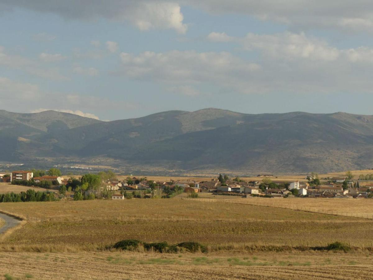 Villa El Rincón de Pilar Disfruta de tu escapada rural disfruta de tu casa Fuentemilanos Exterior foto